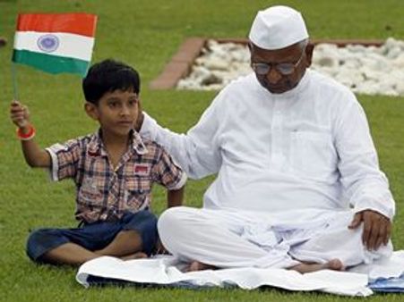 പതാക കച്ചവടം ഉഷാര്‍, അണ്ണാ താങ്ക്സ്