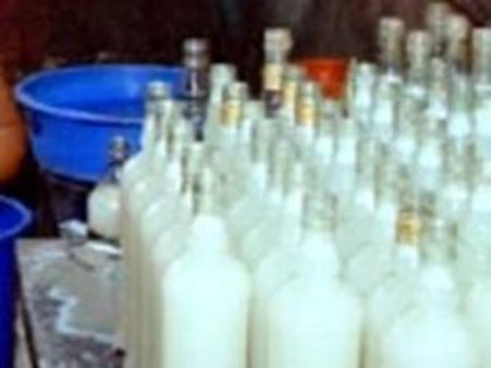 ഓണക്കാലത്ത് മദ്യദുരന്തത്തിന് സാധ്യതയെന്ന്