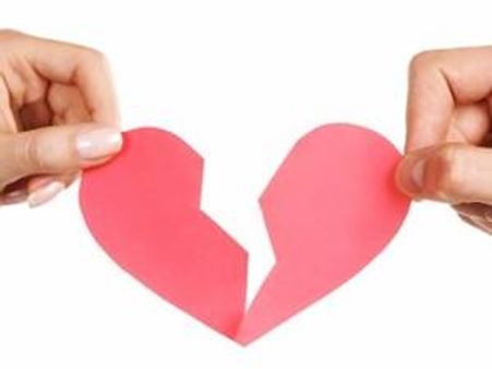 മുന്‍ കാമുകനെ 65,000 തവണ വിളിച്ച കാമുകി കുടുങ്ങി