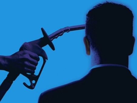 പെട്രോള്‍: ഇന്ത്യയില്‍ കൊള്ളവില