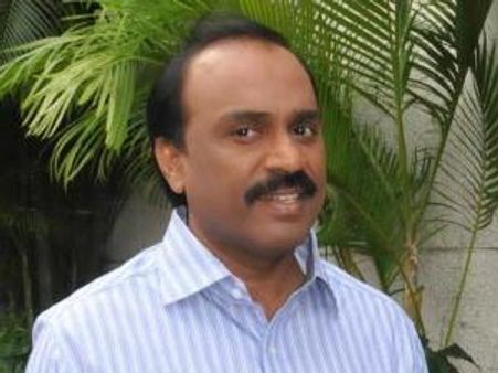 റെഡ്ഡിയ്ക്കും കൂട്ടര്‍ക്കും 200 ബാങ്ക് ലോക്കര്‍