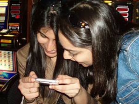 കാമ്പസ് ചോദിക്കുന്നു 'ആരെടാ ഈ ട്രായ്?'