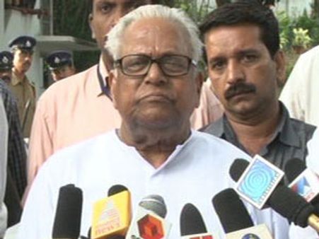 അക്രമത്തിന് പിന്നില്‍ ഗണേഷും പിള്ളയും: വിഎസ്