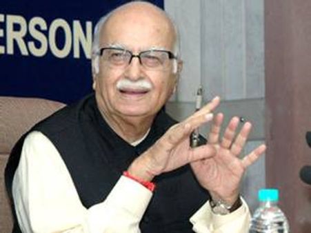 യാത്രയ്ക്കായി അദ്വാനിയ്ക്ക് പഞ്ചനക്ഷത്ര രഥം