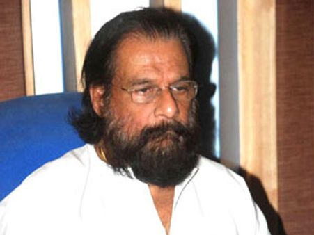 യേശുദാസിന്റെ മതേതരവാദം തട്ടിപ്പ്: പാസ്റ്റര്‍