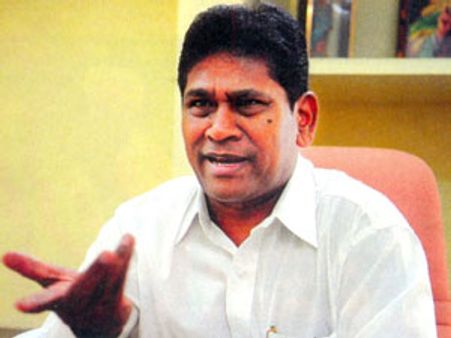 മാര്‍ട്ടിന്റെ മകള്‍ ആത്മഹത്യയ്ക്ക് ശ്രമിച്ചു