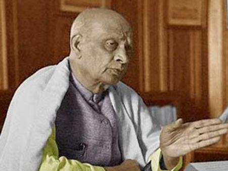 പട്ടേല്‍ പരസ്യം പേരിന്, ഇന്ദിരയ്ക്ക് പരസ്യപ്രളയം