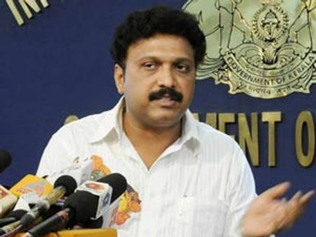 ഗണേഷിനെതിരെ വിഎസ് മാനനഷ്ടക്കേസ് നല്‍കും