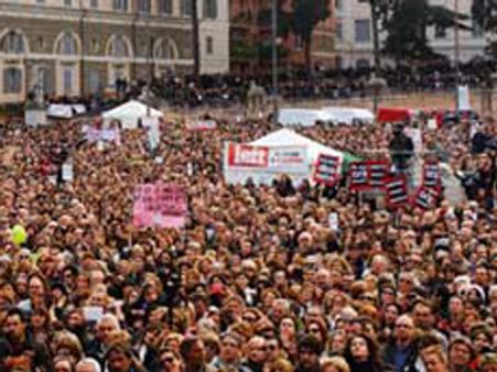 ഗ്രീസിനെ മറന്നേക്കൂ, ഇനി ഇറ്റലി