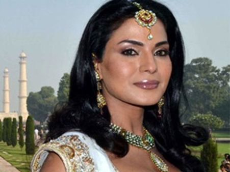 വീണയുടെ സ്വയംവരത്തിന് നാലരക്കോടി