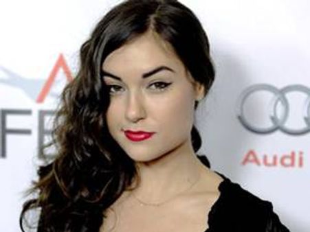 നീലചിത്രനടി സ്‌കൂളിലെത്തിയത് വിവാദമായി