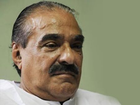 മാണിയുടെ ബന്ധു പ്ലീഡര്‍- വിവാദം കൊഴുക്കുന്നു