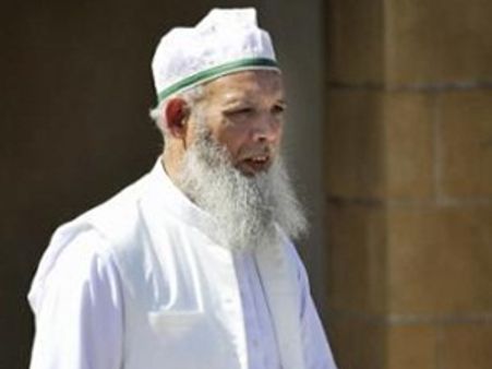 കുട്ടികളെ മര്‍ദ്ദിച്ച അധ്യാപകന് ജയില്‍