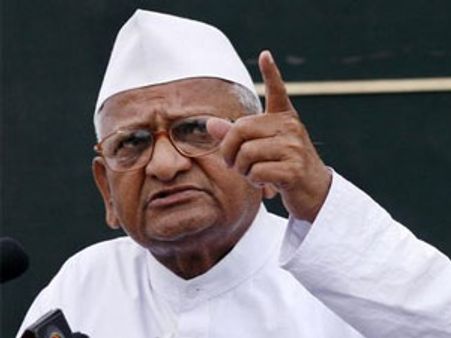 പവാറിന് ഒരടി മാത്രമേ കിട്ടിയുള്ളോ?-ഹസാരെ