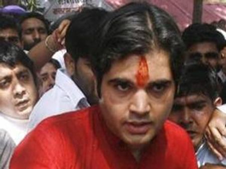 വിവാദ പ്രസംഗം: വരുണ്‍ഗാന്ധിയ്ക്ക് നോട്ടീസ്