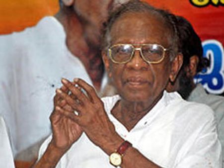 അഴീക്കോട് ആശുപത്രിയില്‍; ചികിത്സ സര്‍ക്കാര്‍വക