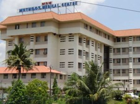 അമൃതക്ക് പിന്നാലെ മുത്തൂറ്റിലും നഴ്സ് സമരം