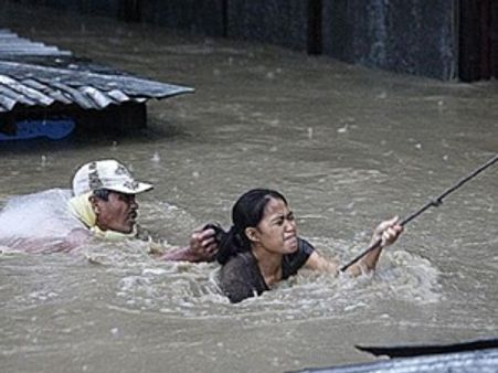 ഫിലിപ്പീന്‍സില്‍ ചുഴലിക്കാറ്റ്: മരണം 450 കടന്നു