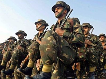 സൈനികര്‍ക്ക് ഫേസ്‍ബുക്ക് കമ്പം വേണ്ടെന്ന്