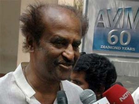 ഹസാരെയ്‌ക്കൊപ്പം രജനീകാന്തും