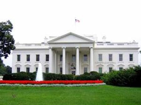 വൈറ്റ്ഹൗസിലേയ്ക്ക് ബോംബെറിഞ്ഞു?