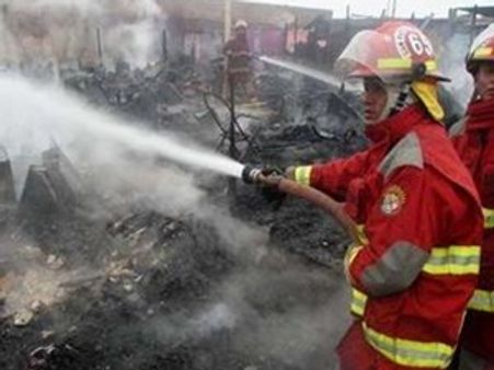 പെറുവില്‍ തീപ്പിടുത്തം, 32 മരണം