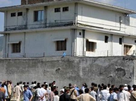 ലാദന്‍ കൊല്ലപ്പെട്ട വീട് ഇടിച്ചുനിരത്തി