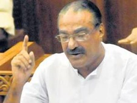 പെന്‍ഷന്‍ പ്രായം 56 ആക്കി, ഏകീകരണം ഒഴിവാക്കി