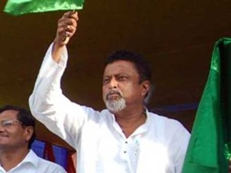 റെയില്‍ മന്ത്രിയായി മുകുള്‍ റോയ് അധികാരമേറ്റു