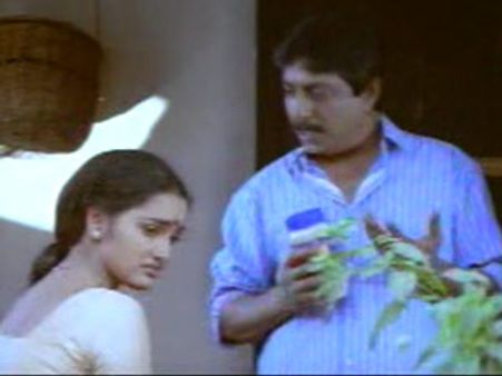 പോറ്റാന്‍ പറ്റാത്തവര്‍ കെട്ടാന്‍ നില്‍ക്കരുത്