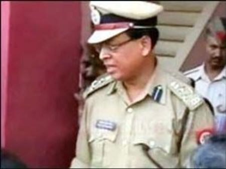 ഒളിച്ചോടുന്നവളെ കൊന്നുകളയണമെന്ന് യുപി ഡിഐജി