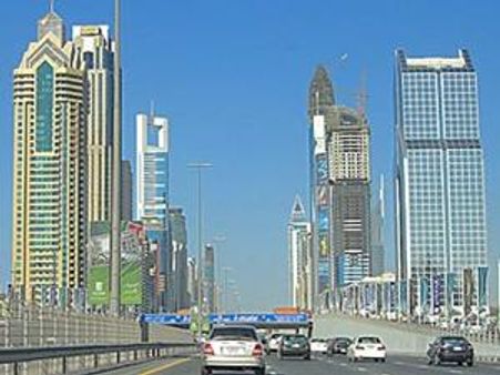 ദുബയിലെ വില കൂടിയ റോഡ്‌ ഷെയ്‌ഖ്‌ സെയ്‌ദ്‌ റോഡ്‌