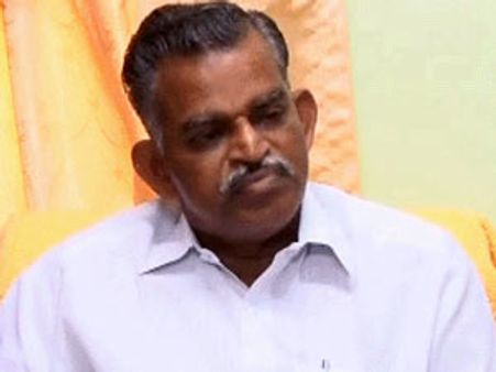 ശെല്‍വരാജിന് അസഭ്യവര്‍ഷം; 2 പേര്‍ക്കെതിരെ കേസ്