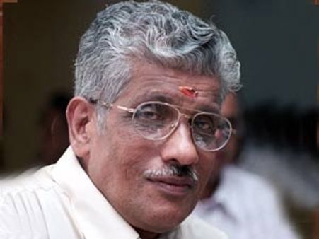 നായരേ, പച്ചക്കള്ളം പറഞ്ഞാല്‍ നാവ് പുഴുക്കില്ലേ!