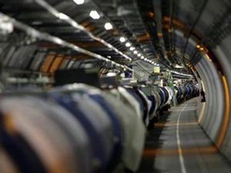 ദൈവകണം വെളിപ്പെടുന്നു; ഉത്പത്തി രഹസ്യം വൈകില്ല