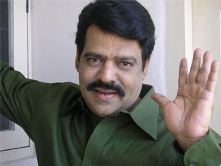 കഥ,തിരക്കഥ,സംഭാഷണം,സംവിധാനം ഇനി വക്കീലും