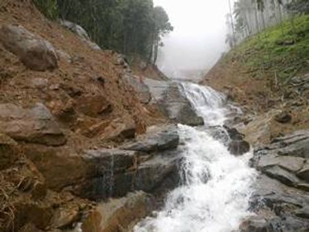 പുല്ലൂരാംപാറയിലുണ്ടായത് മേഘസ്‌ഫോടനം