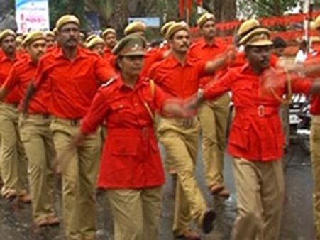 സിപിഎം കോണ്‍ഗ്രസിന് പഠിക്കുകയാണോ?