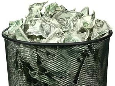 പണമില്ലെങ്കില്‍ സര്‍ക്കാര്‍ കടംവാങ്ങി കാറ് വാങ്ങും