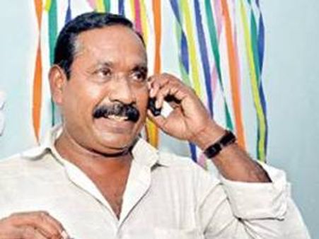 5കോടി എത്തിയത് പലചരക്ക് കടയിലേയ്ക്ക്