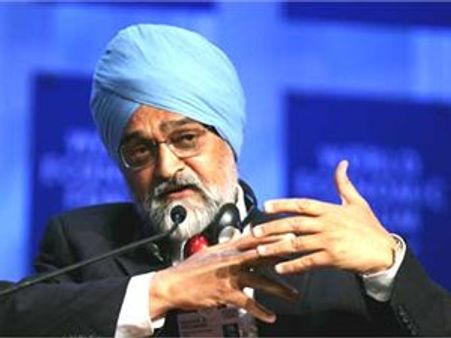 ആലുവാലിയയുടെ പ്രസ്താവന: പ്രതിഷേധം പുകയുന്നു