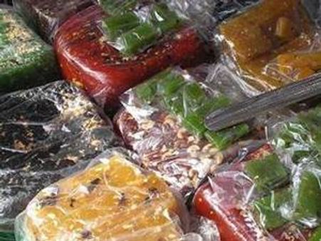 തീവണ്ടിയിലെ കക്കൂസില്‍ നിന്ന് ഹല്‍വ പിടിച്ചെടുത്തു