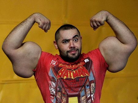 ഗിന്നസില്‍ കയറിയ മസില്‍മാന്‍