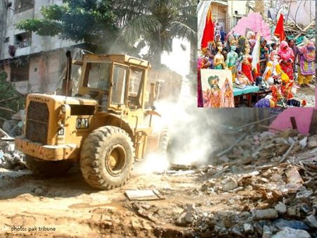 പാകിസ്താനില്‍ ക്ഷേത്രം ഇടിച്ചുനിരത്തി