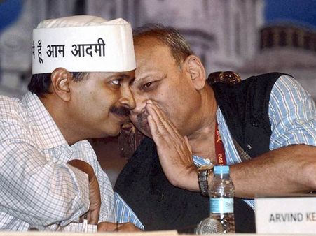 അംബാനിമാരുടെ സ്വിസ്എക്കൗണ്ട്നമ്പറുമായി കെജ്രിവാള്‍