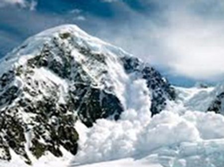 സിയാച്ചിനില്‍ മഞ്ഞിടിച്ചിലില്‍,ആറ്സൈനികര്‍ മരിച്ചു