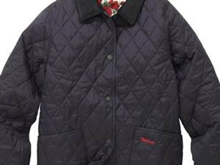 പുതുച്ചേരിയില്‍ പെണ്‍കുട്ടികള്‍ക്ക് 'യൂനിഫോം'