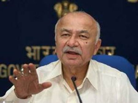 ആര്‍എസ്എസ് തീവ്രവാദക്യാമ്പുകള്‍ നടത്തുന്നു