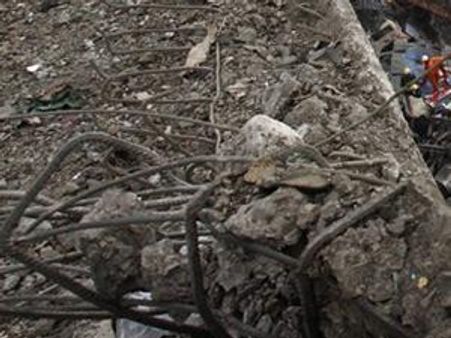 മുംബൈയില്‍ പാലം തകര്‍ന്ന് മൂന്നു മരണം