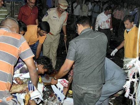 സ്‌ഫോടനത്തിനു പിന്നില്‍ ഹുജി?